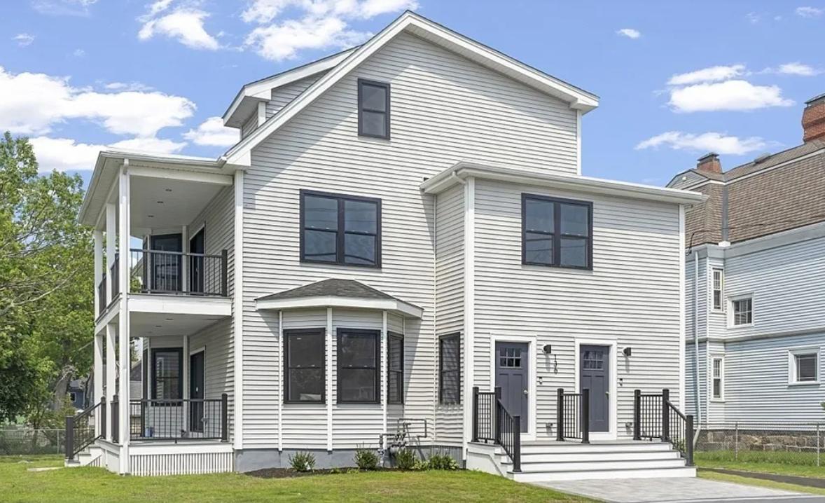 136 Washington St, Medford MA