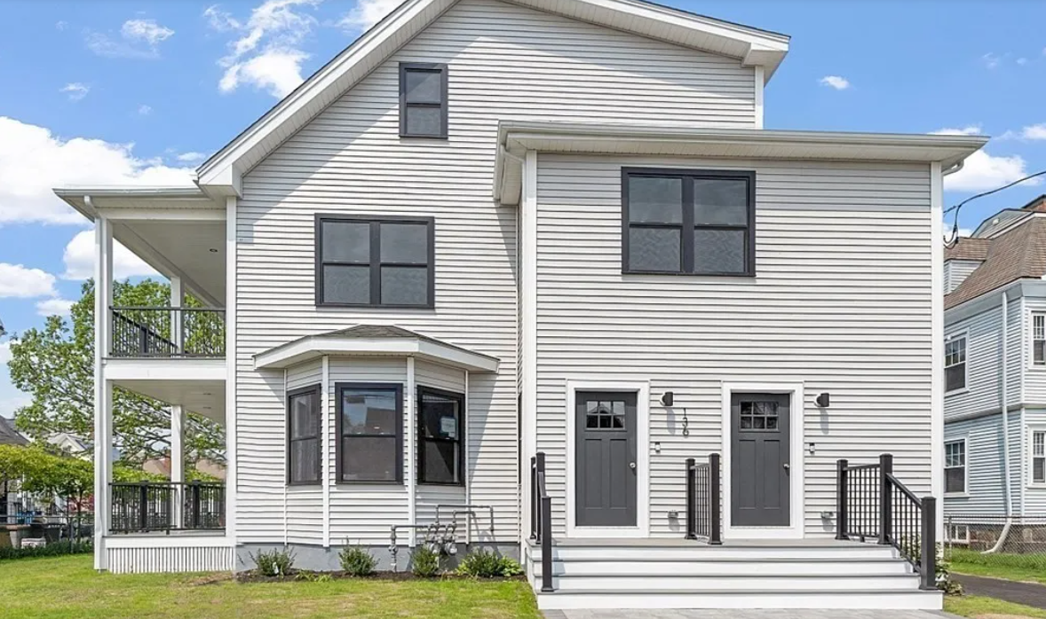 136 Washington St, Medford MA