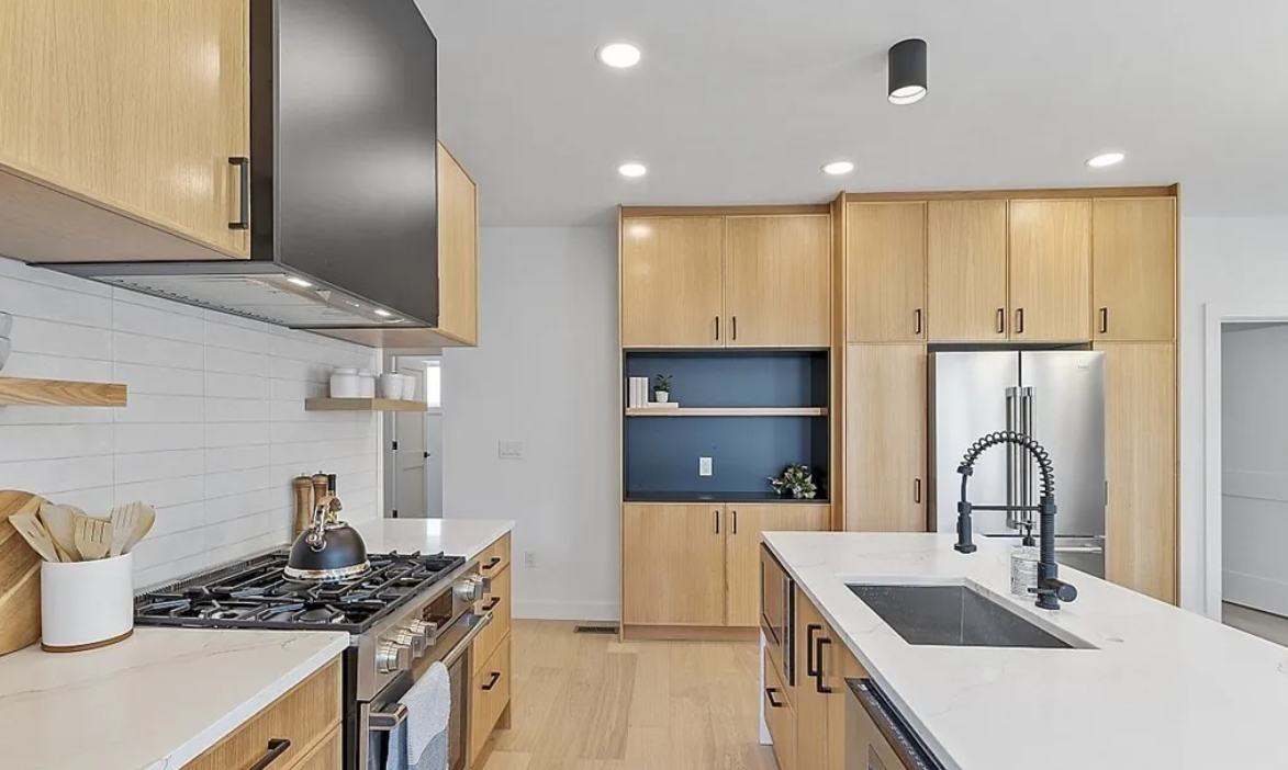 136 Washington St, Medford MA